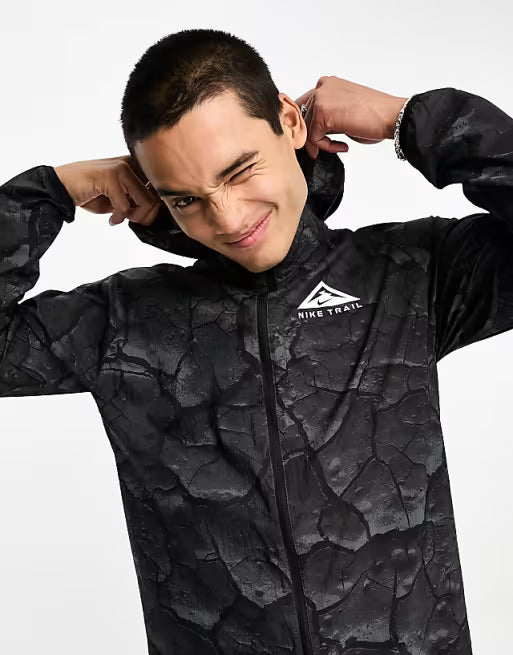 Nike Trail Running Windrunner Jacket (Stone Camo) Best 1380870-001
