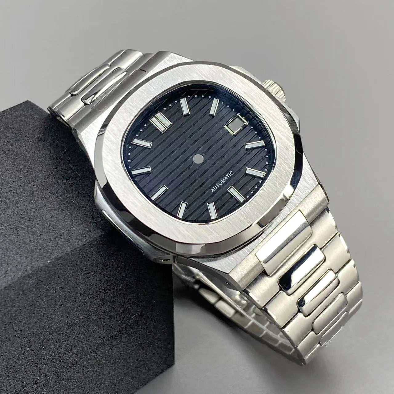 40mm NH35 Square Watch Case with Green Luminous Single Date Dial for Nautilus Style Watches Fit NH35 NH36 NH38 Movements