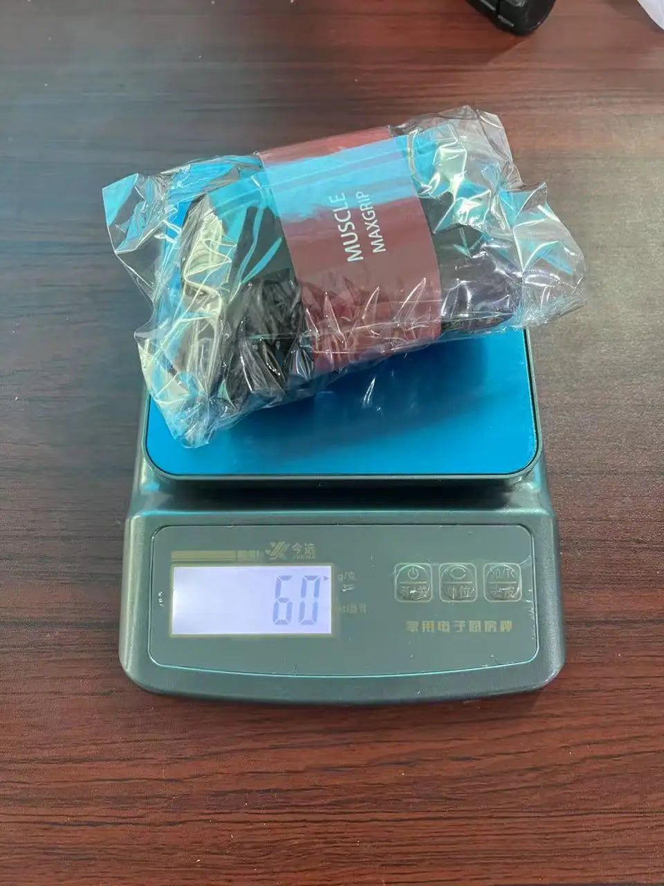 Anti-Slip Weight Lifting Grips Shock-Absorbing Gloves Callus Prevention Unisex Gym Gloves Pull-Up Bar Grips Training Gear