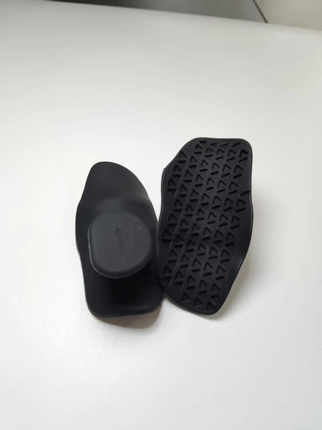 Soft Silicone Grip Gloves Anti-Slip Gym Workout Yoga Pull-Up Bar Callus Prevention Weightlifting Sport Training Gloves Men Women