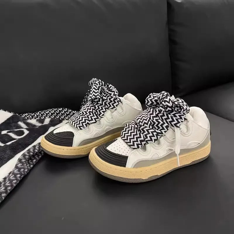 Thick Sole Mixed Colors Casual Sneakers for Men Women Fashion Round Toe Lace Up Skateboard Shoes Outdoor Breathable Couple Shoes