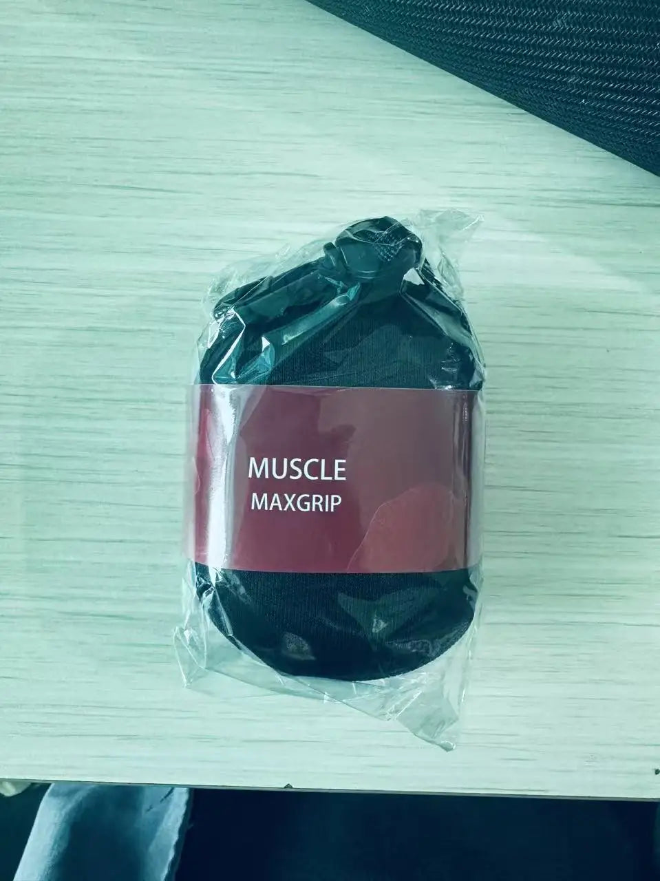 Anti-Slip Weight Lifting Grips Shock-Absorbing Gloves Callus Prevention Unisex Gym Gloves Pull-Up Bar Grips Training Gear