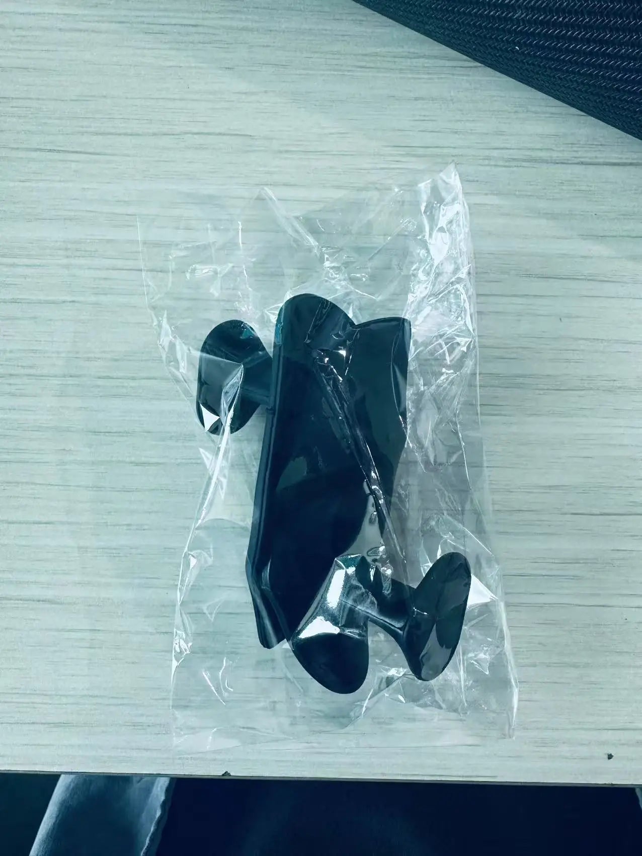 Anti-Slip Weight Lifting Grips Shock-Absorbing Gloves Callus Prevention Unisex Gym Gloves Pull-Up Bar Grips Training Gear