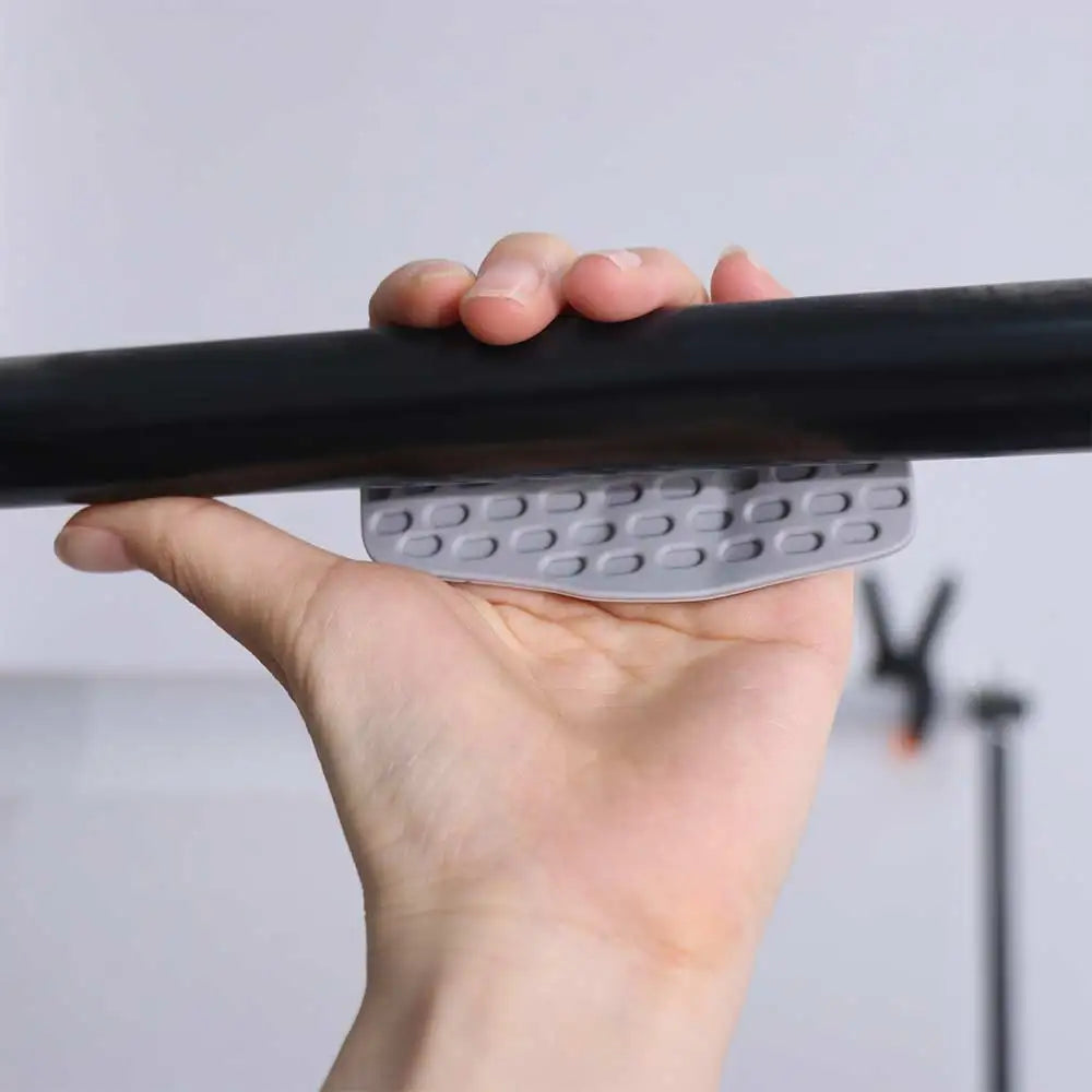 1 Pair Ergonomic Fitness Palm Guard Elastic Honeycomb-shaped Weightlifting Palm Protector Anti-slip Silicone