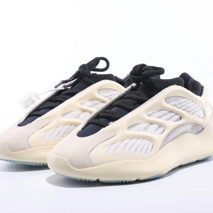 2024 New Luminous Sneakers Alien Internet Celebrity Popular Casual Shoes