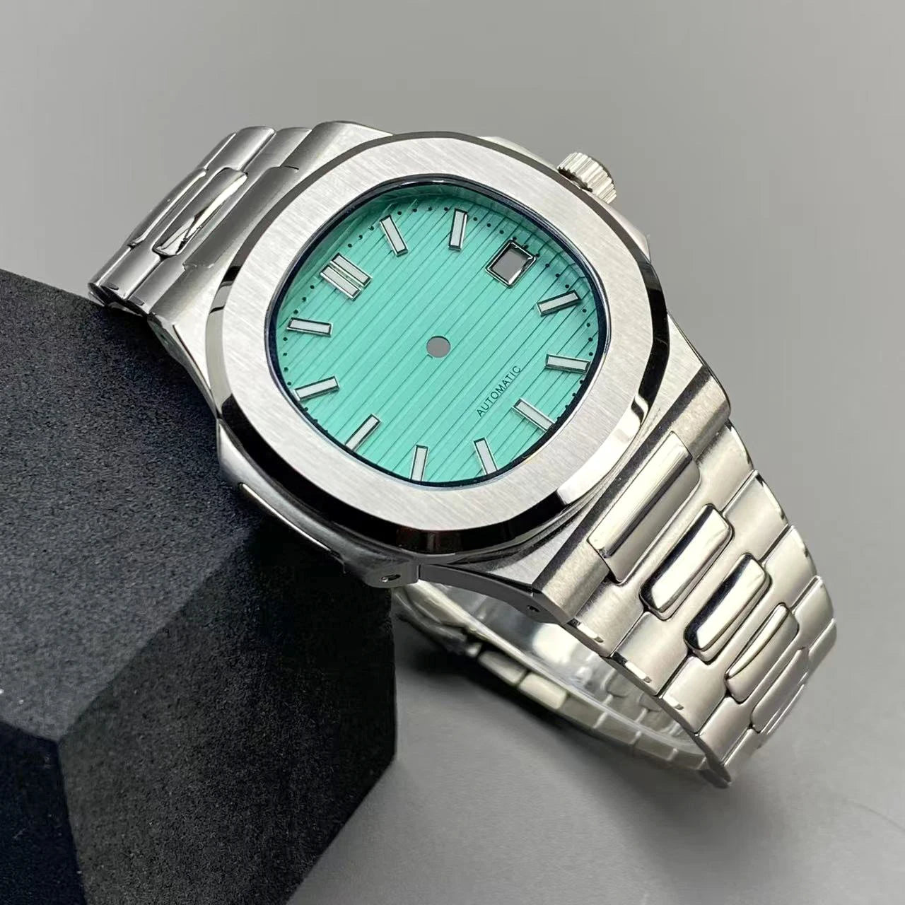 40mm NH35 Square Watch Case with Green Luminous Single Date Dial for Nautilus Style Watches Fit NH35 NH36 NH38 Movements